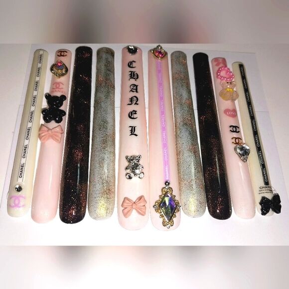 Hand crafted custom 5XL long acrylic press on nails sz Medium - Picture 5 of 8